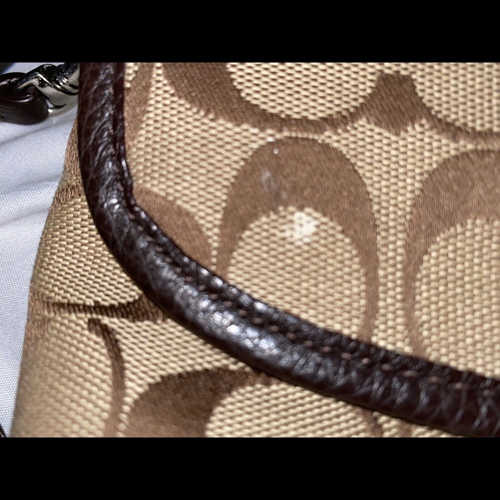 Coach Wallet ❤️ - Picture 2 of 3